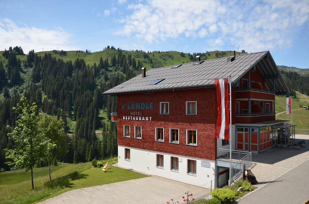 Laendle Hotel Damuels Bagian luar foto