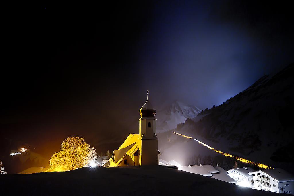 Laendle Hotel Damuels Bagian luar foto